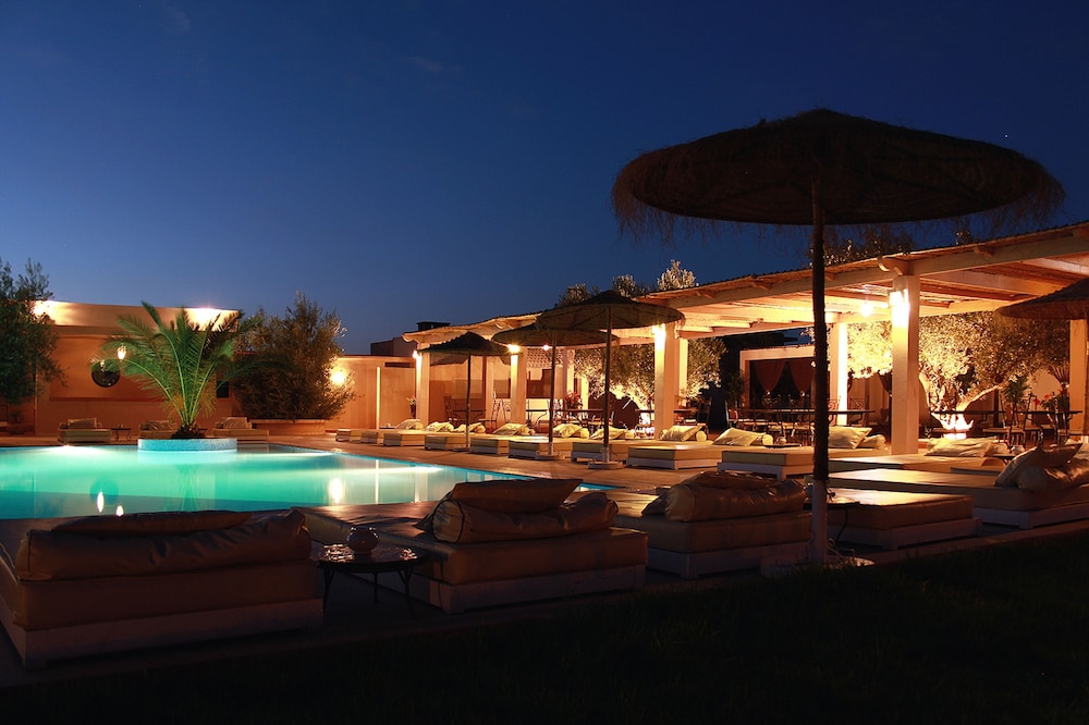 La Maison Des Oliviers Hotel 73/77