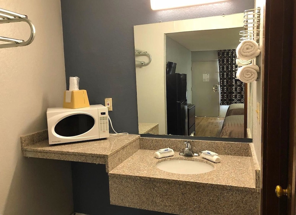 Americas Best Value Inn Garland Dallas 14/23
