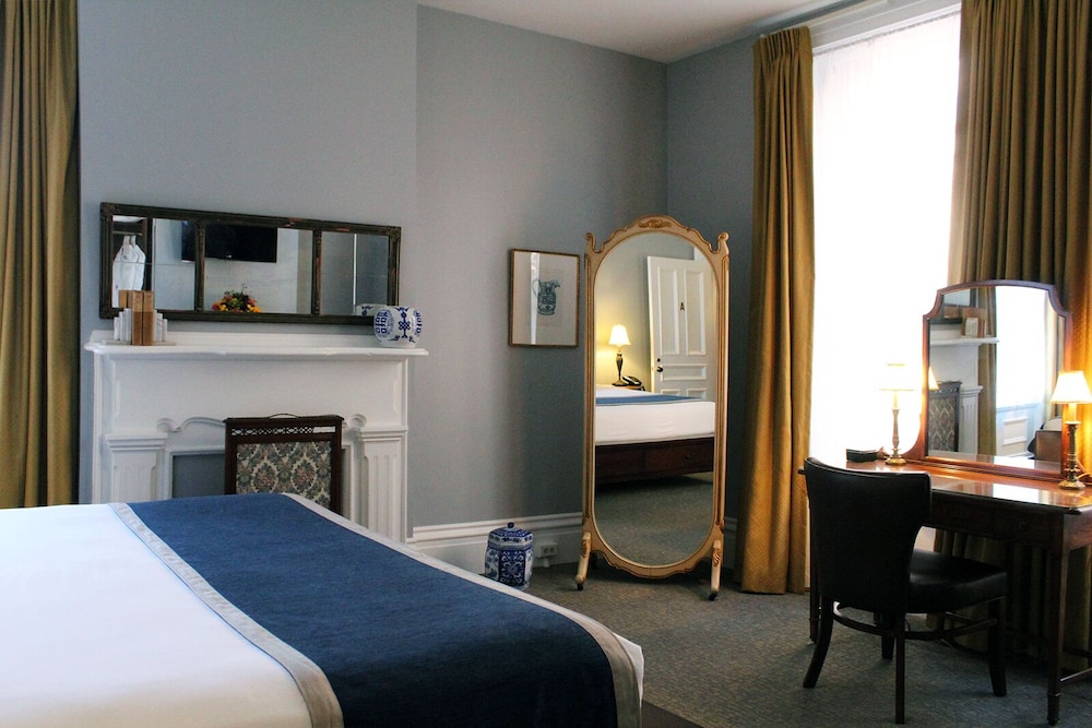 The Priory Hotel 6/31