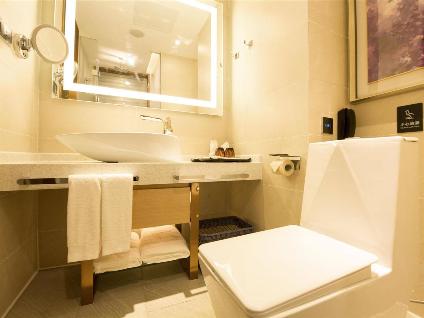 Lavande Hotels Chongqing (Qijiang Railway Station Mingyang Plaza) 53/54