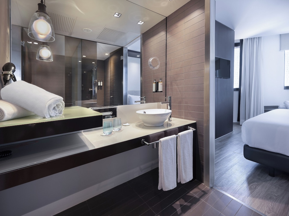 Hotel Barcelona Condal Mar Affiliated by Melia 67/67