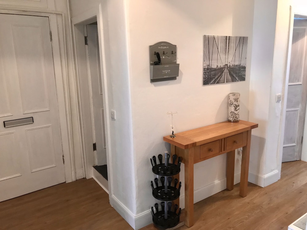 233 Leith Apartment 2/24