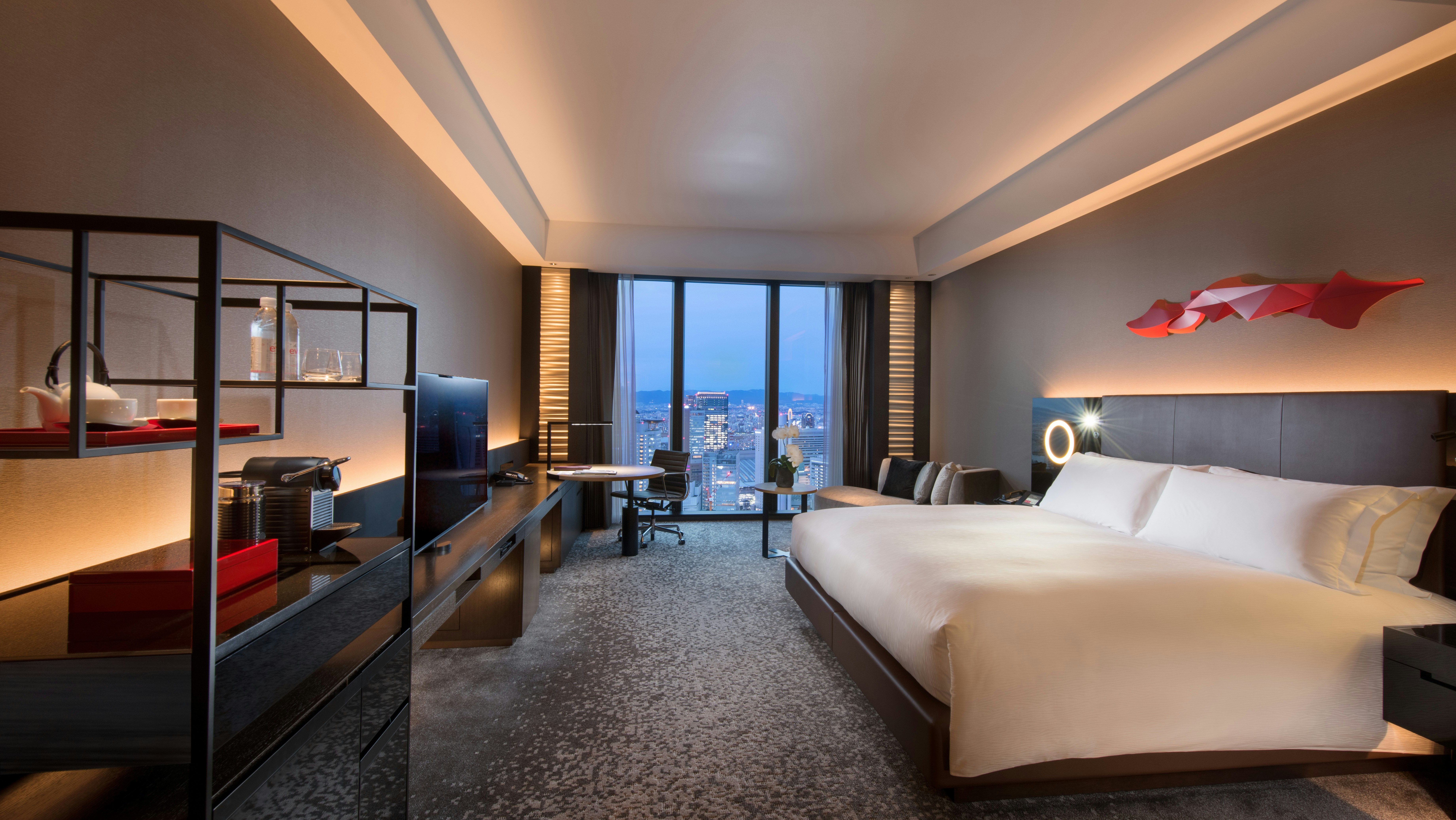 ROOM, KING BED, WITH VIEW