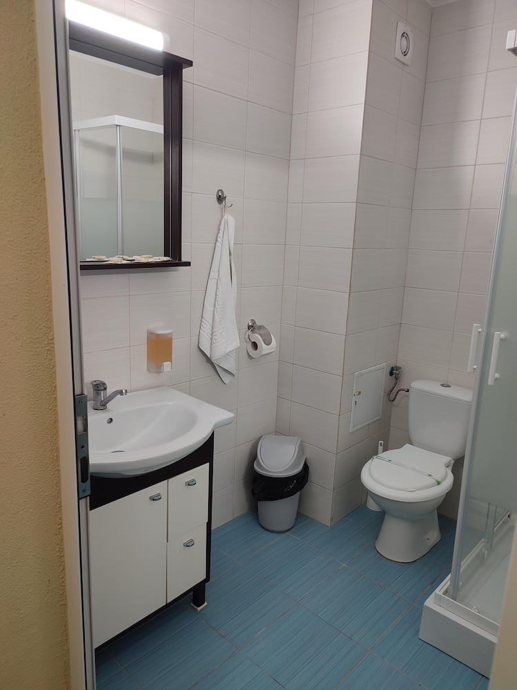 Hotel Iri 62/63