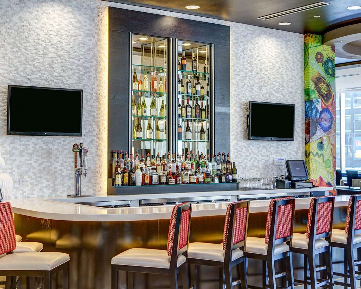 Cambria Suites White Plains Downtown 27/44