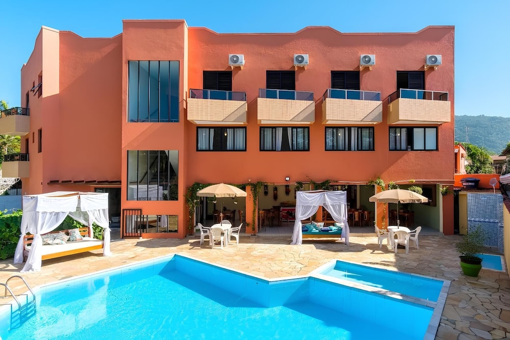 Hotel Ponta das Toninhas 1/34