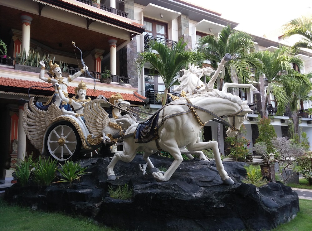 La Walon Hotel 11/48