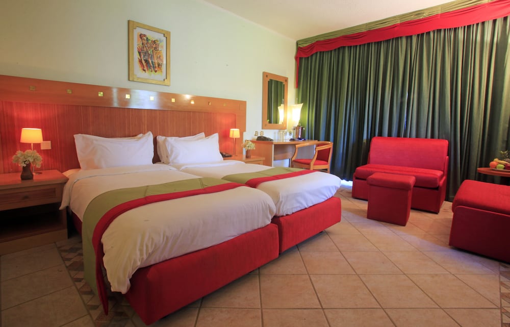 The Kairaba Beach Hotel 23/75