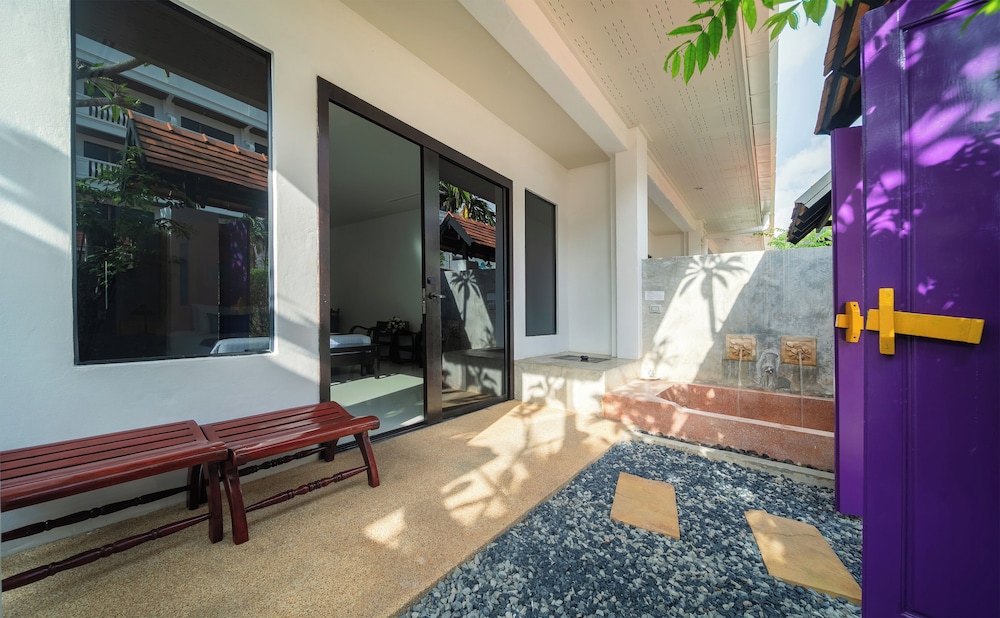 The Old Phuket Karon Beach Resort 55/85