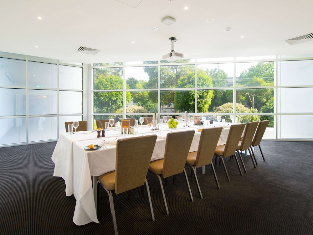 IBIS MELBOURNE GLEN WAVERLEY 70/76
