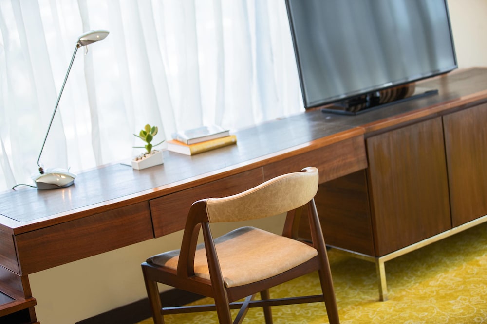 Renaissance Ahmedabad Hotel 48/53