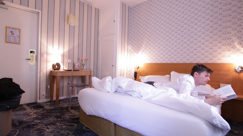 Hotel Romance Malesherbes By Patrick Hayat Formerly Romance Malesherbes 11/66