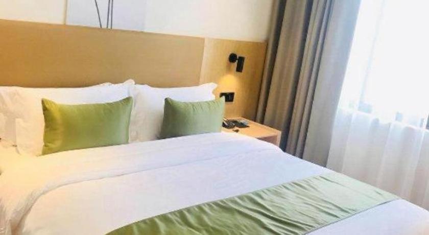Green Tree Inn ZhiXuan Hotel (Nanning Wuxu International Airport Branch) 36/49