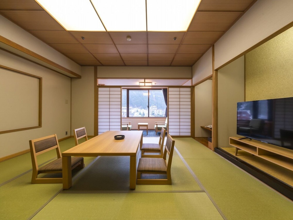 Kurobe Unazukionsen Yamanoha (ex New Otani Unatsuki) 40/74