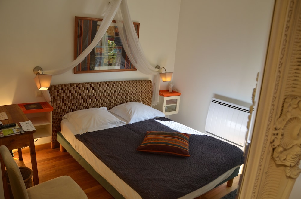 Hotel A La Villa Boucicaut 32/74