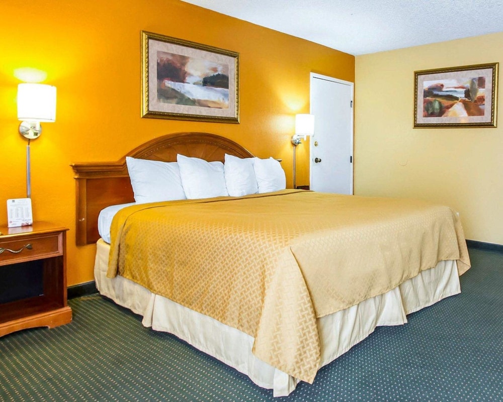 Quality Inn Tucson Downtown near Convention Center 16/42