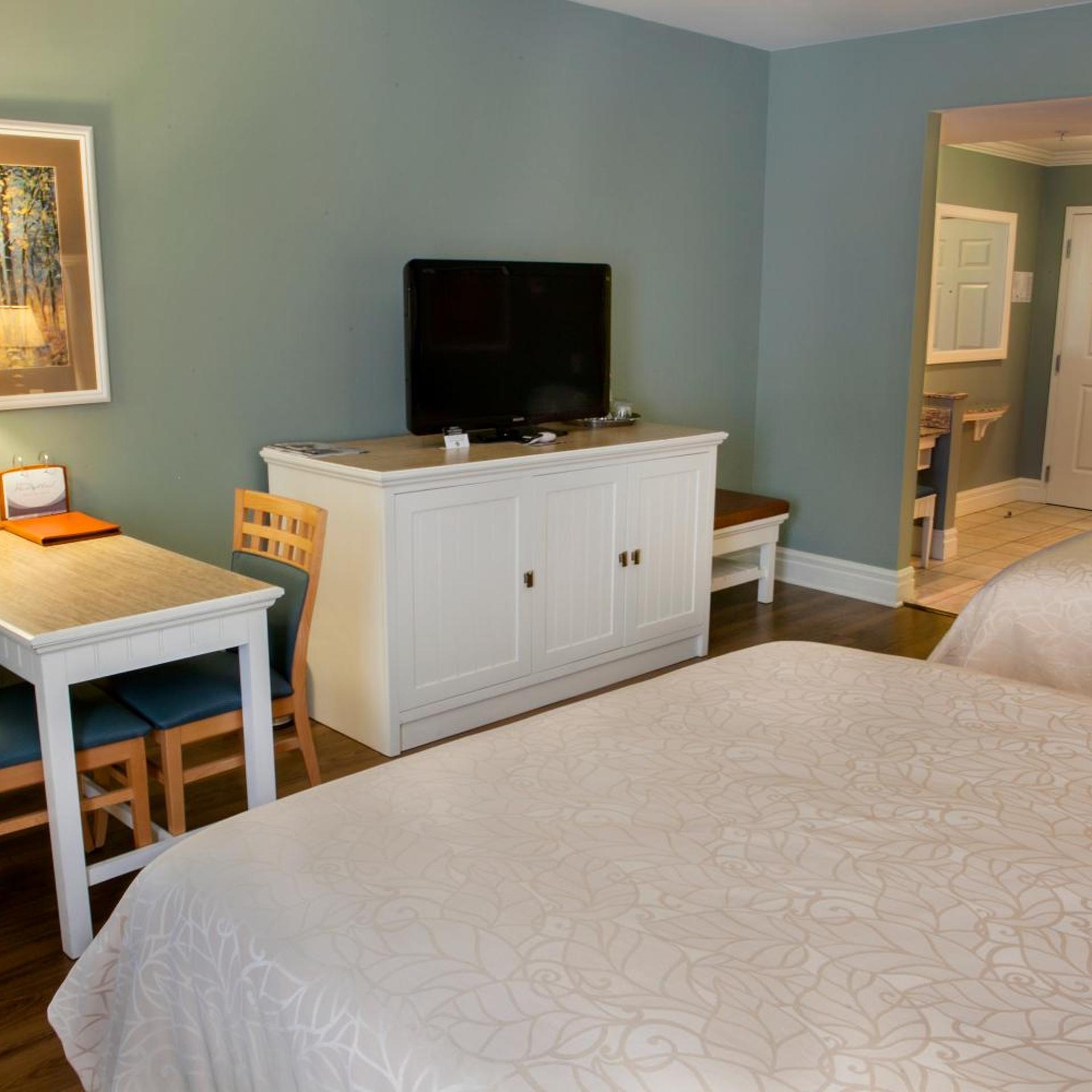Watkins Glen Harbor Hotel 25/34