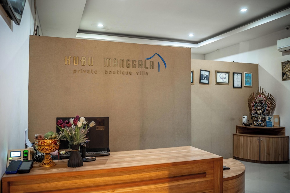 Kubu Manggala Villas 9/71
