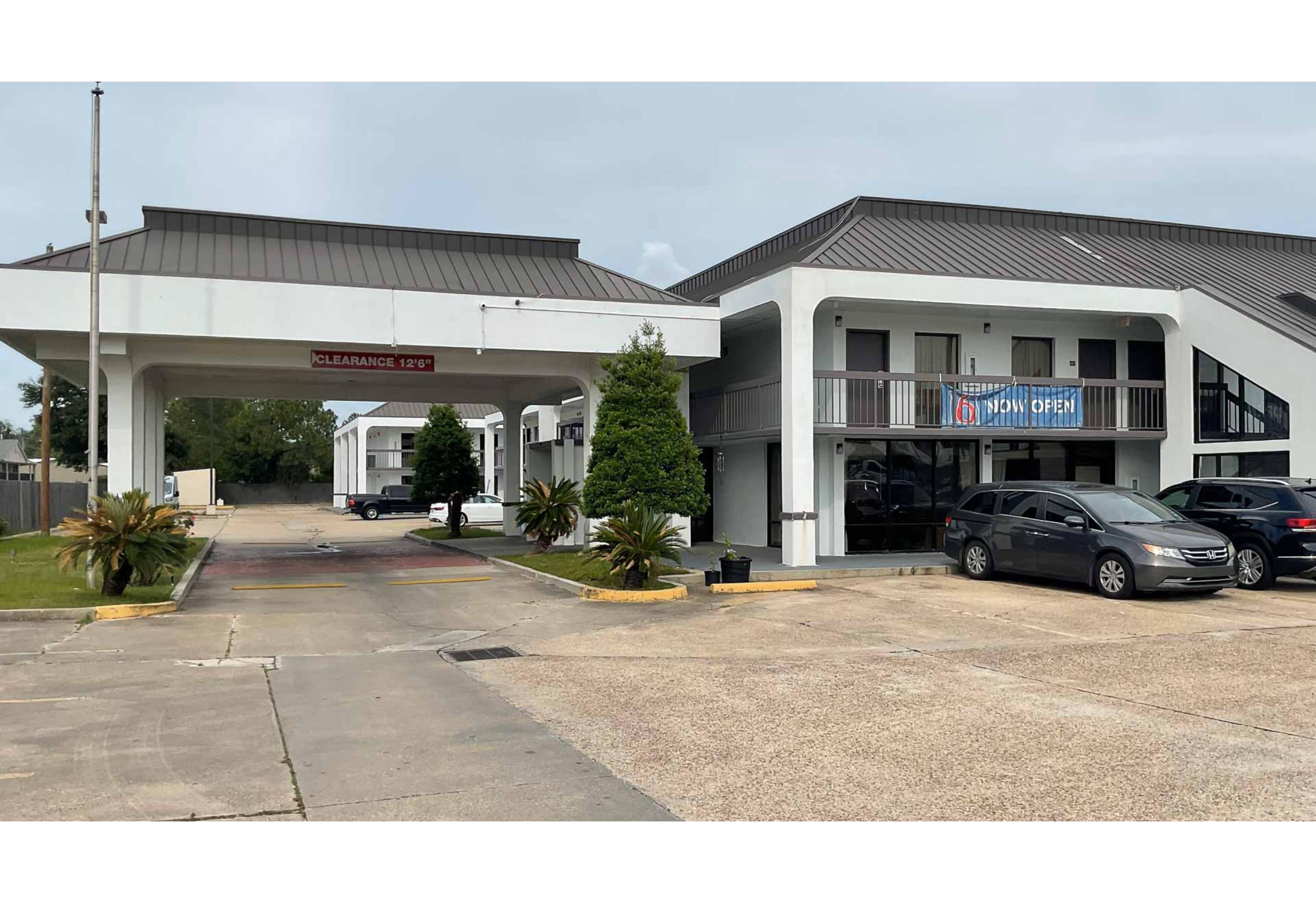 Motel6 Baton Rouge, LA - East - I-12 20/27