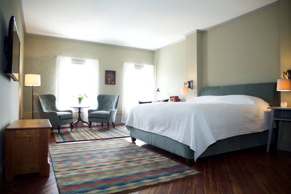 Hotel on North 23/62