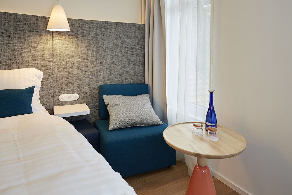 Hotel The Originals Le Cise 52/74