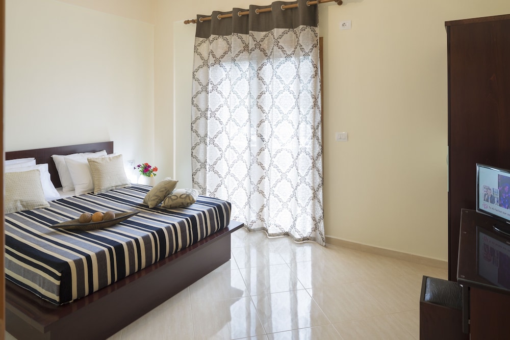 Casa Noste Apartments 4/36