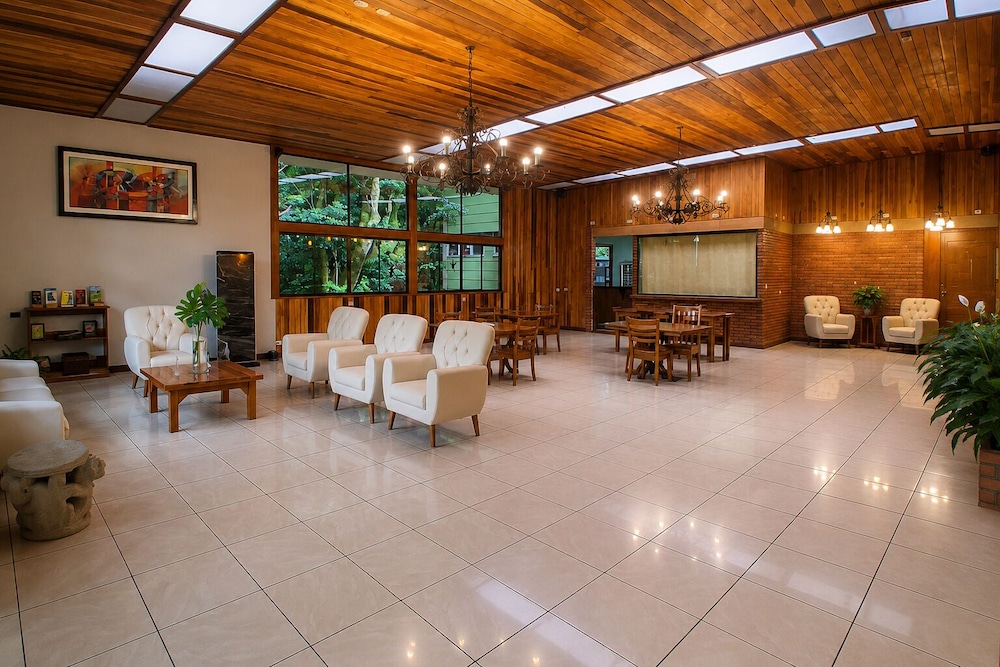 Monteverde Luxury Hotel 57/67