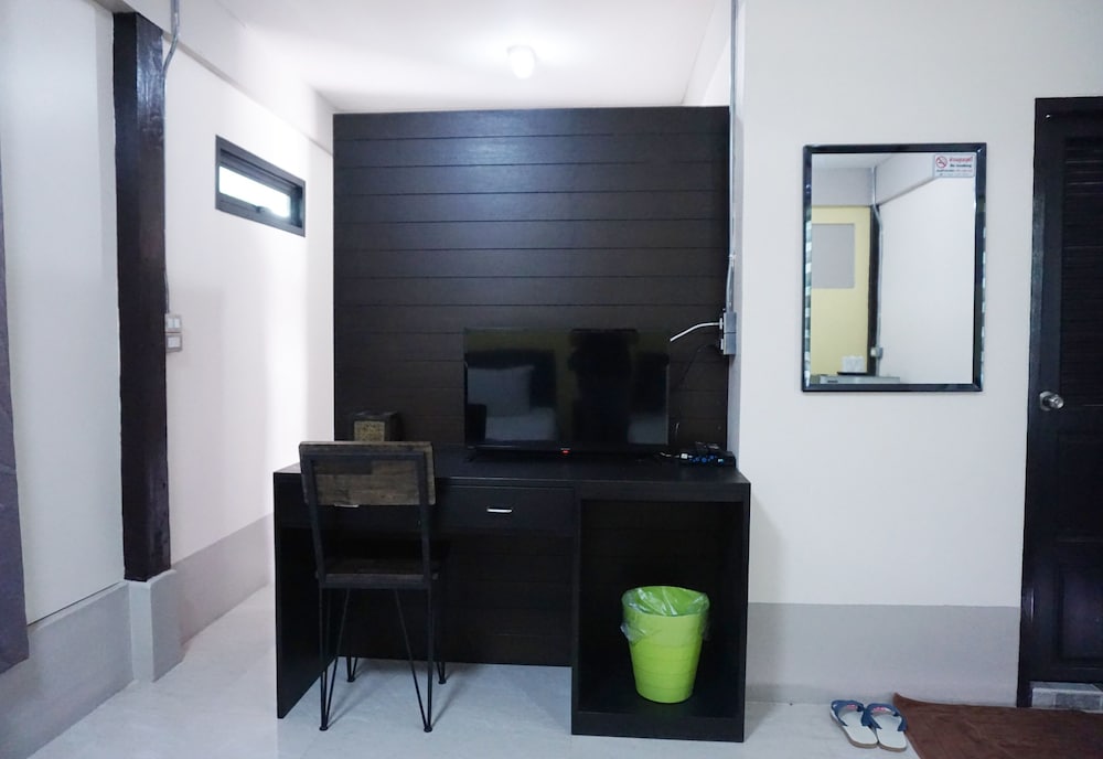 Puangpech Hotel 23/27