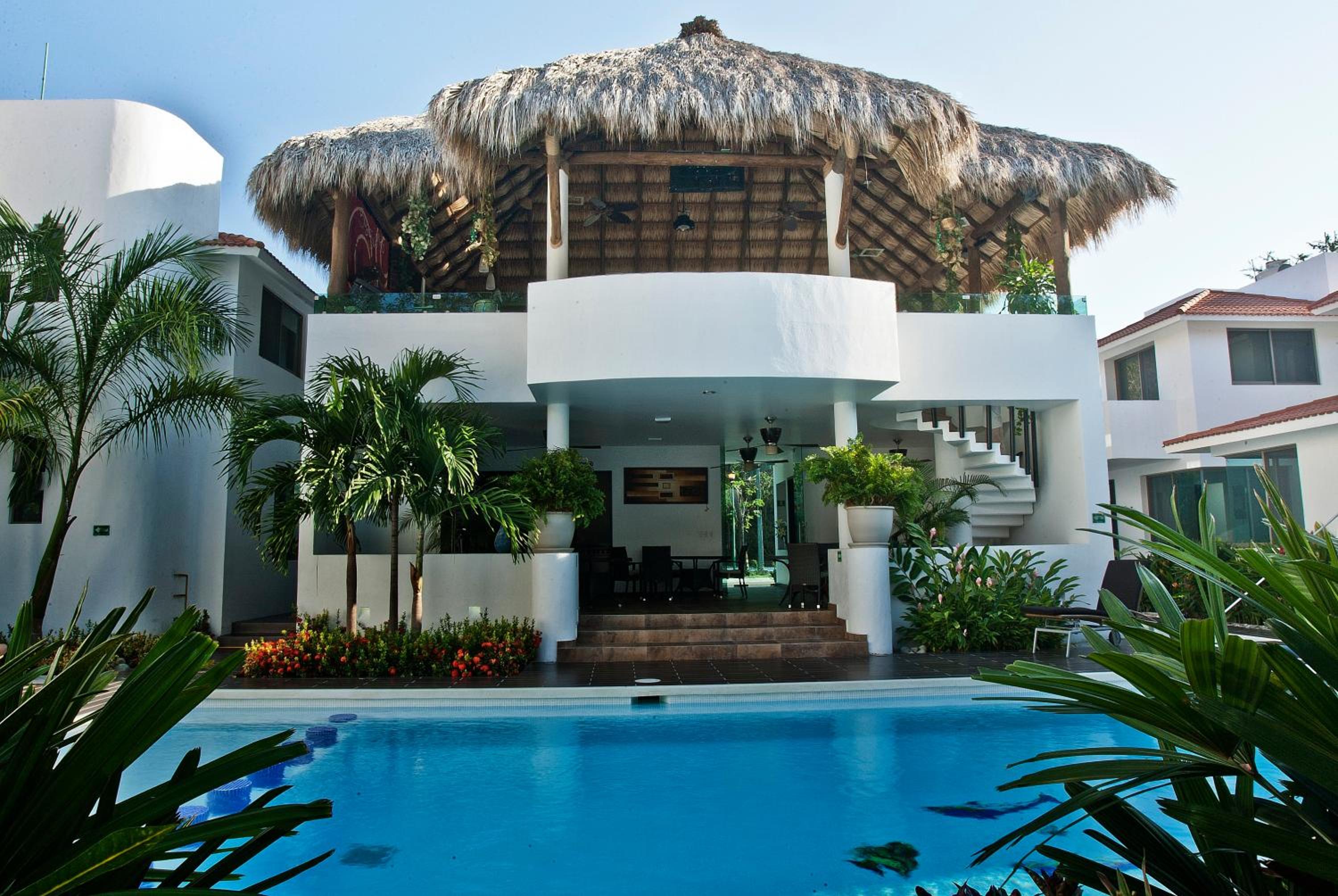 Maria Isabel Villas Huatulco 50/55