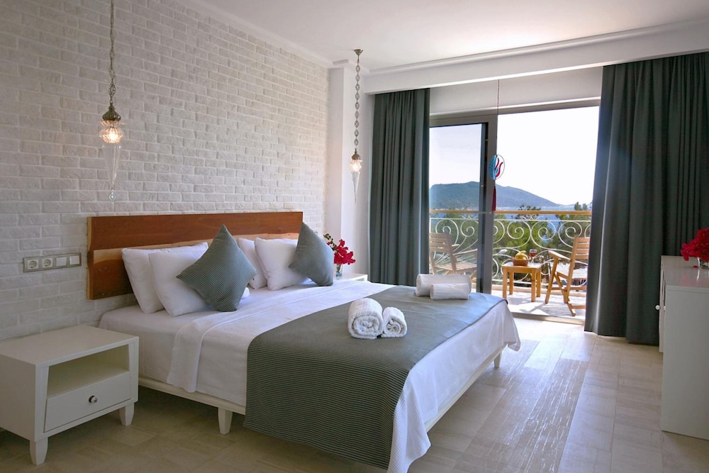 Arnna Hotel 22/67