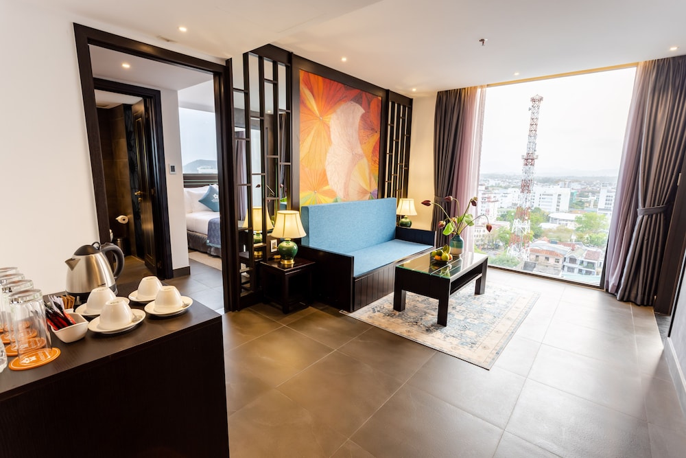 White Lotus hotel Hue 37/50