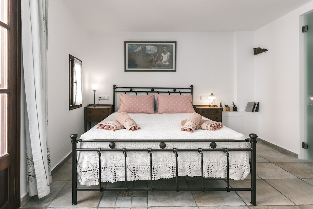 Arco Naxos Luxury Apartments 16/76