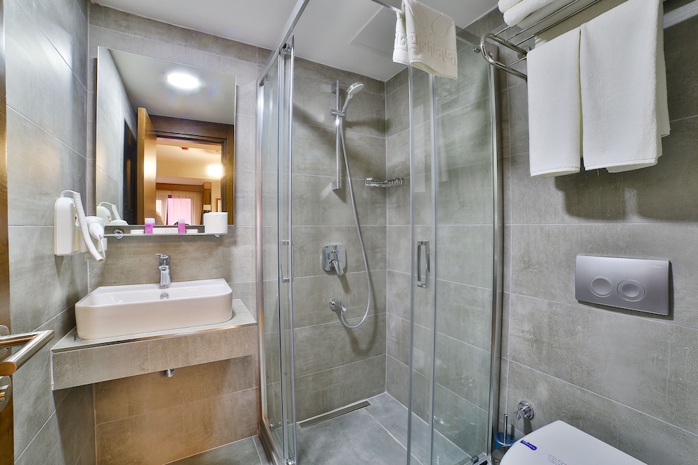 The Tango Hotel Taksim 37/40