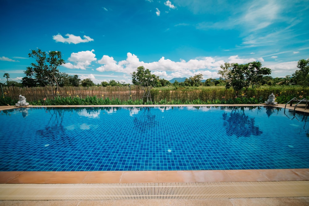 Sawasdee Sukhothai Resort 11/61