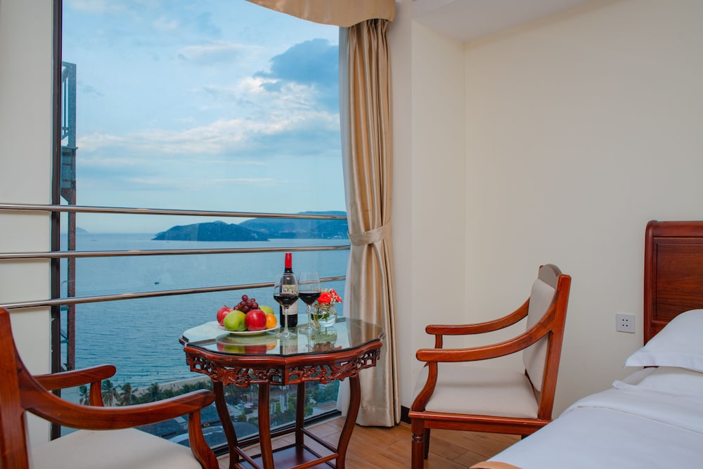Red Sun Nha Trang Hotel 94/100