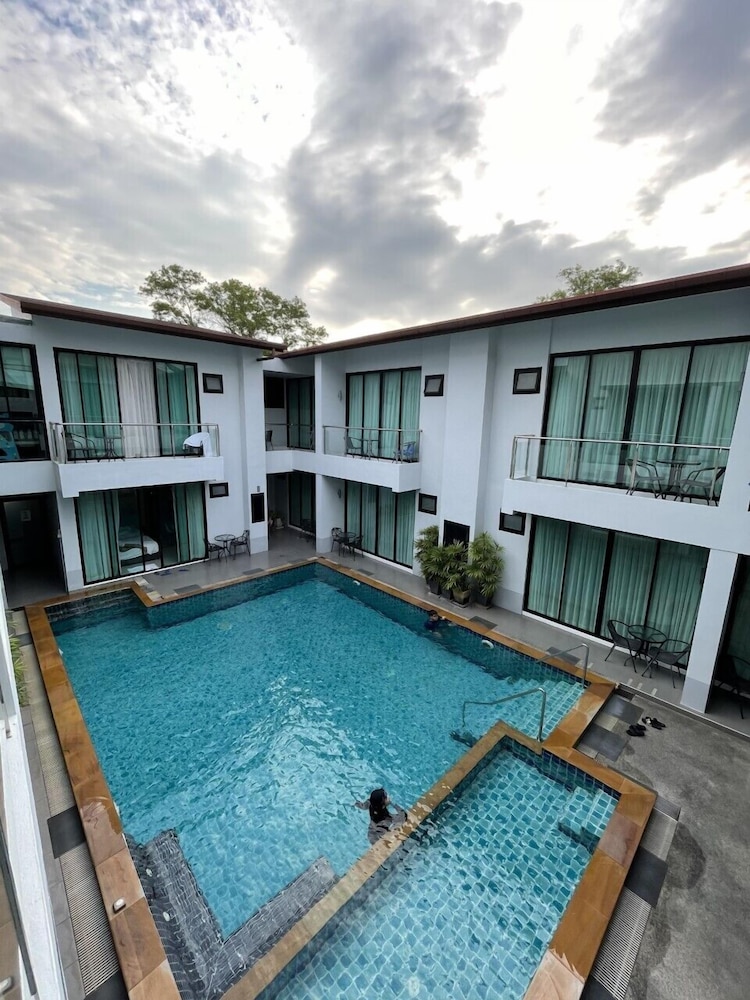 Good Day Phuket 68/71
