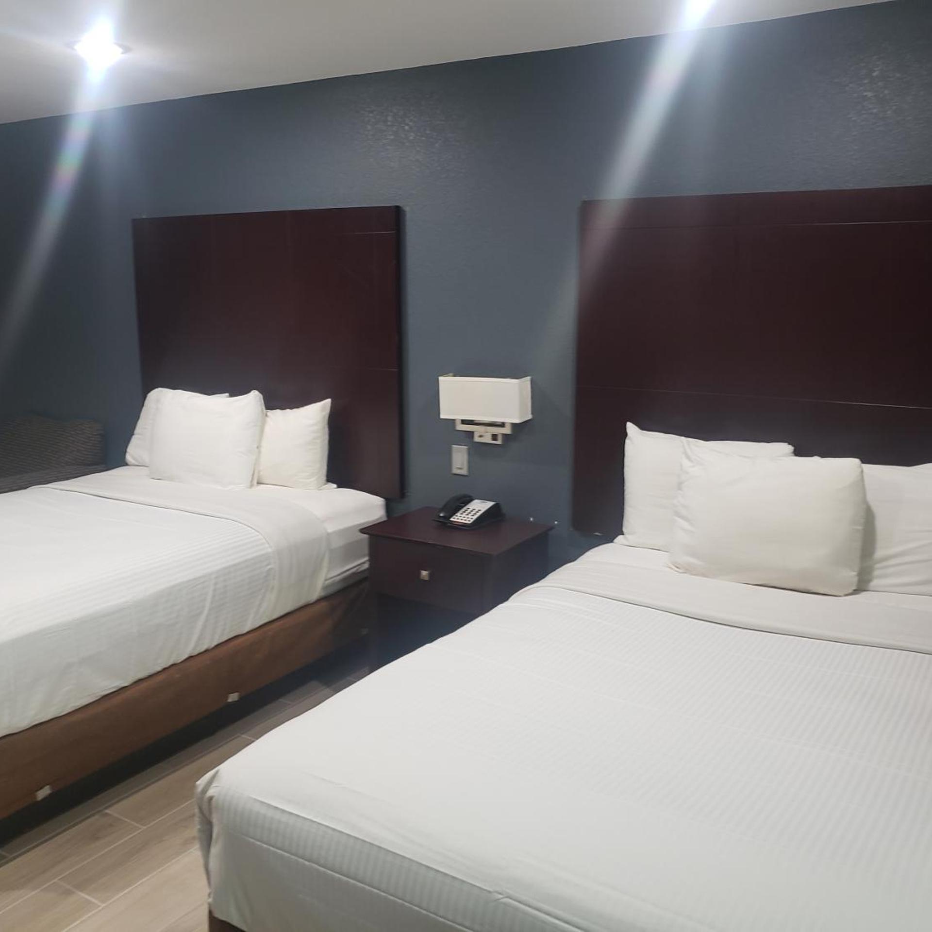 Cotulla Executive Inn 8/40