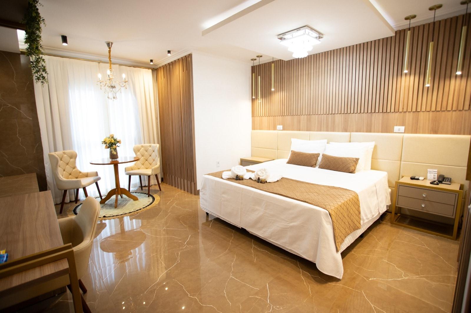 Master, Suite