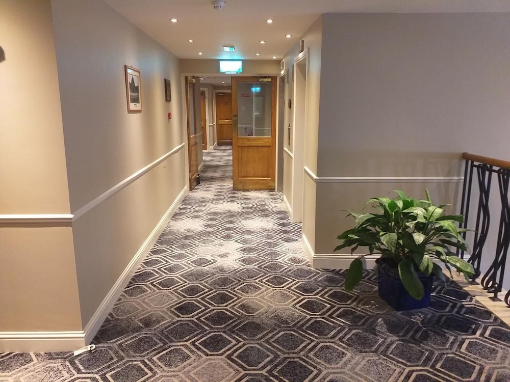 Holiday Inn Killarney 6/45