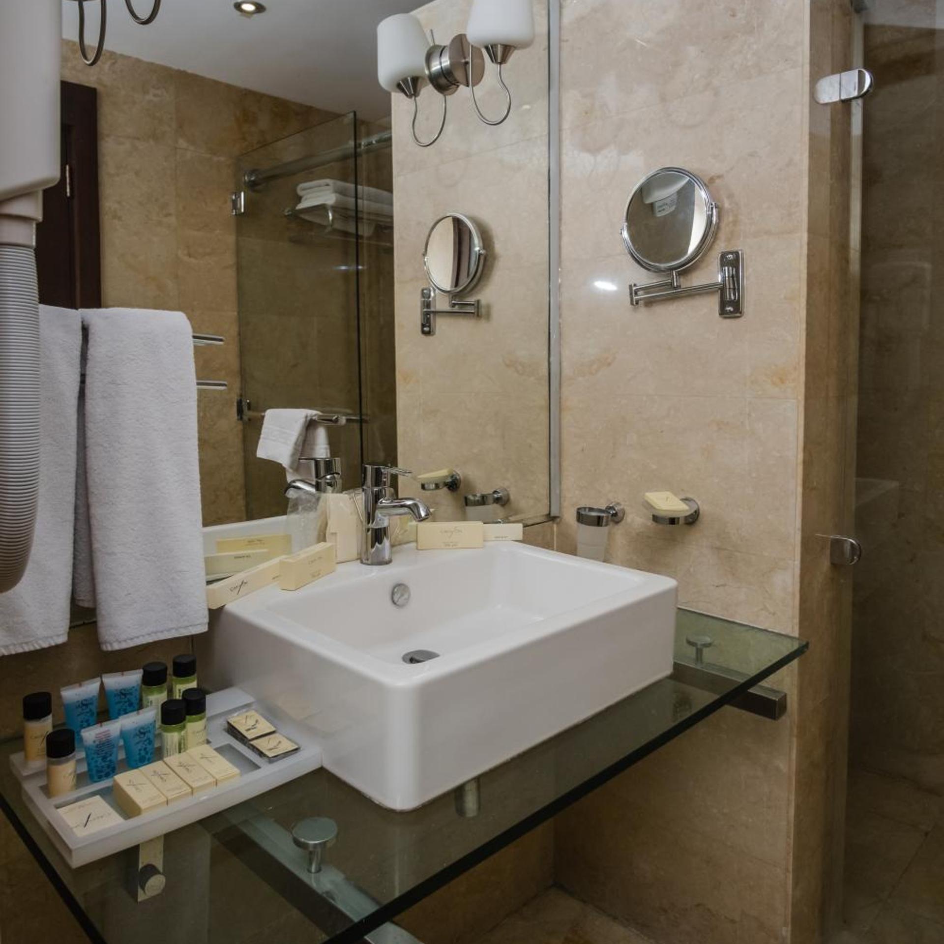 Canyon Hotel Erbil 70/72