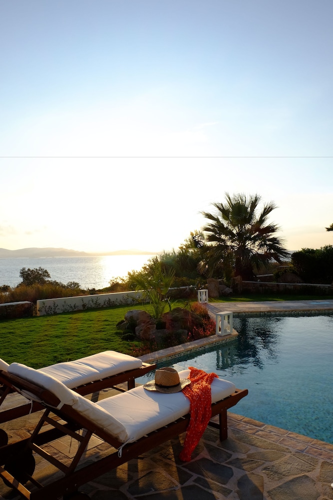 VALEA VILLA NAXOS 33/41