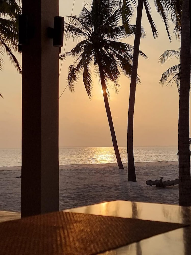 Hondaafushi Island Resort 51/58