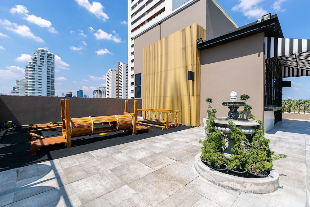 THEA Private Suites by TH District 59/64