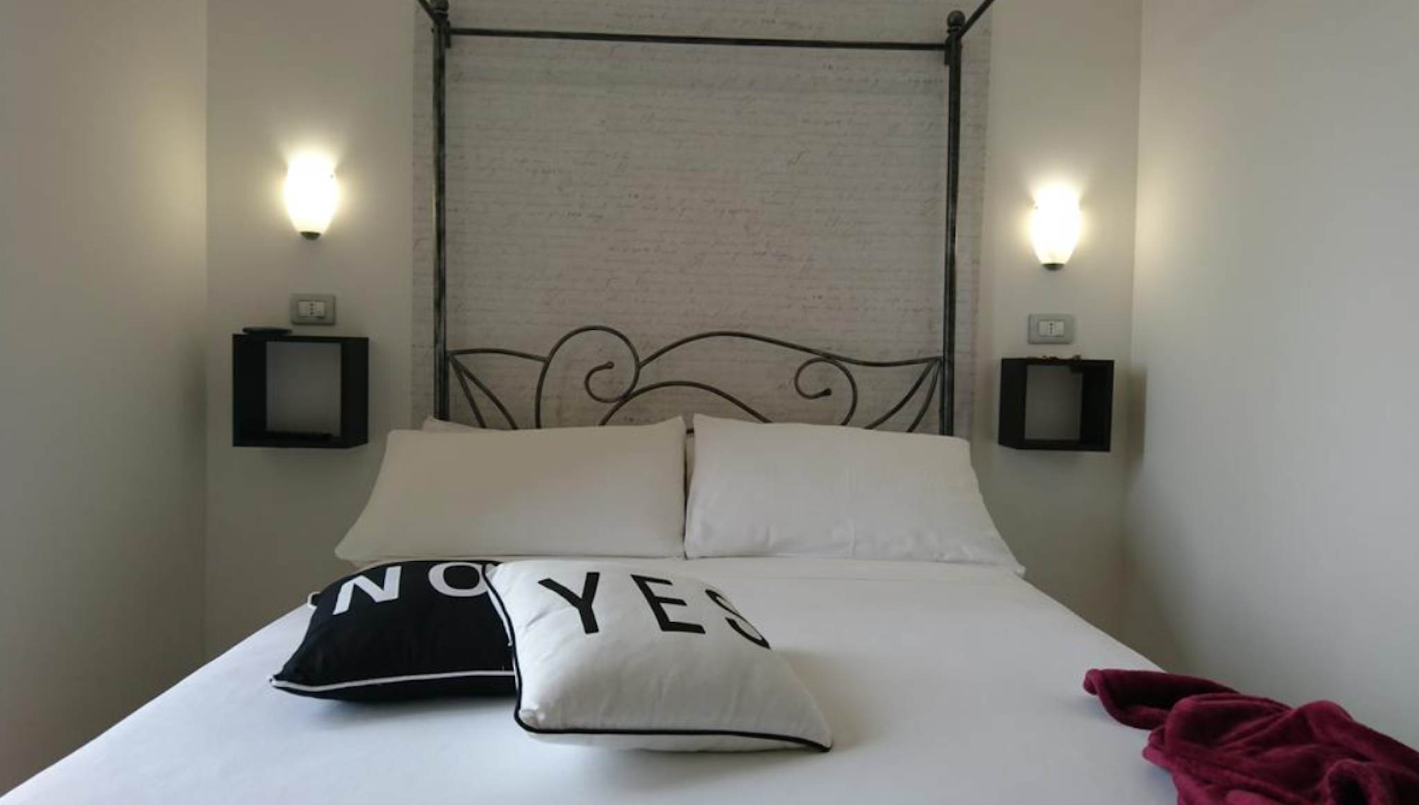 Hotel Centrale 6/19