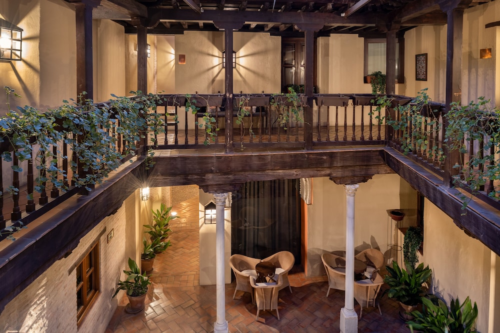 Hotel Palacio de Santa Paula Autograph Collection in GRANADA