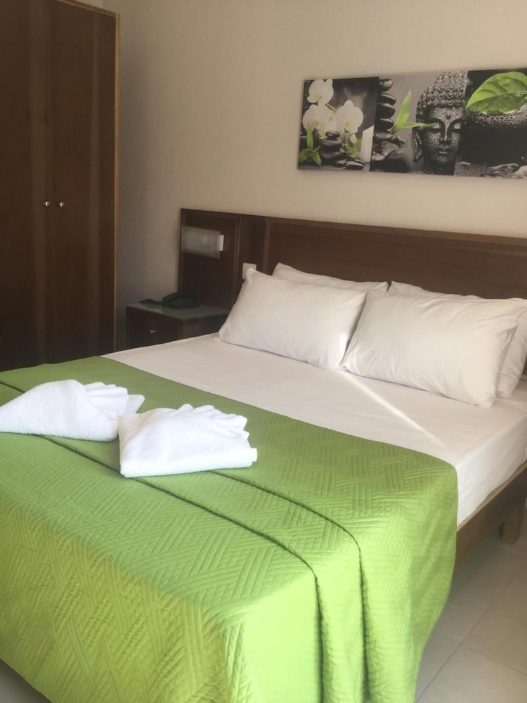 CERVIOLA HOTEL 18/45