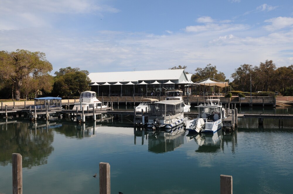 MANDURAH QUAY RESORT 34/72