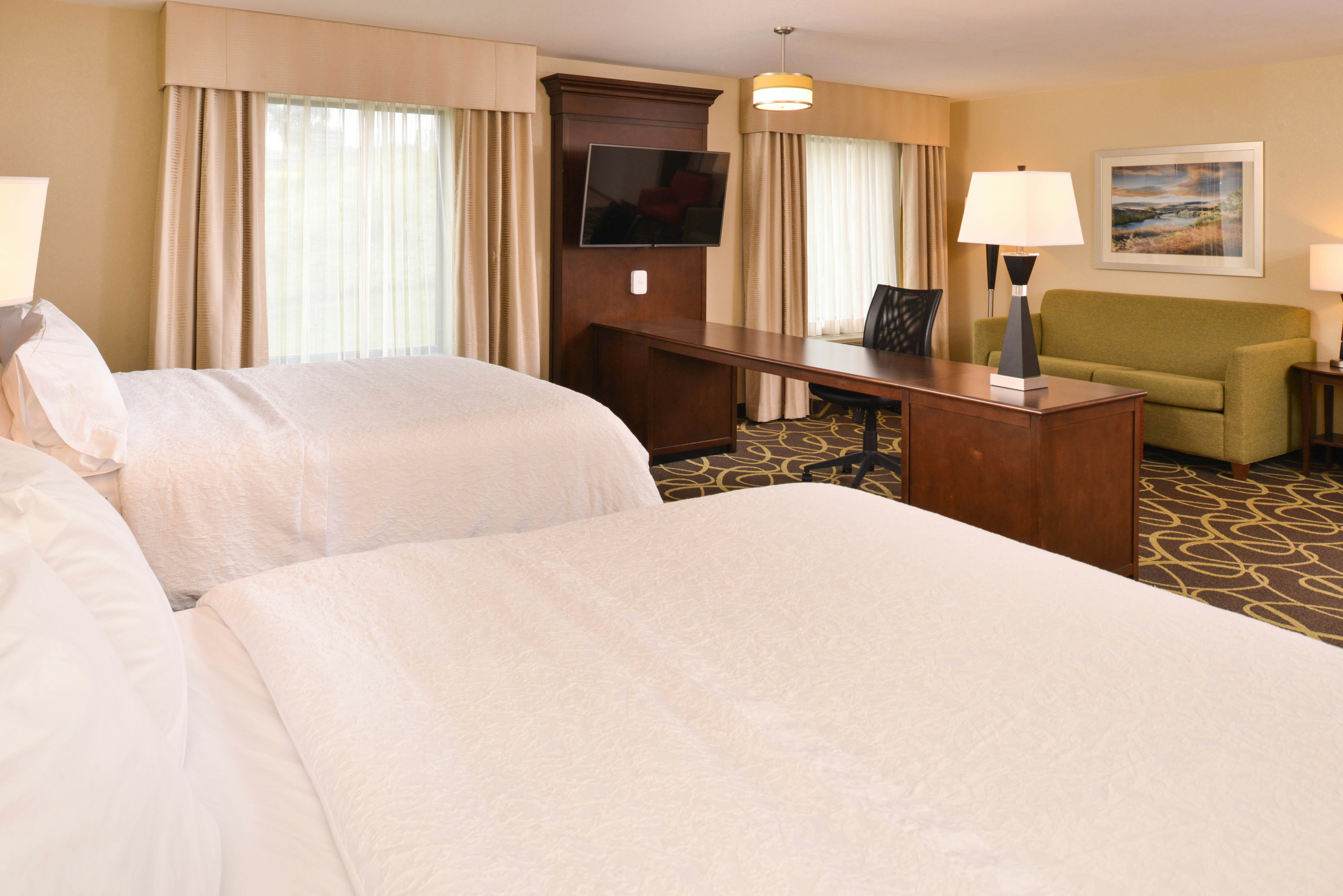 استوديو بسريرين كوين، HAMPTON INN OMAHA MIDTOWN-AKSARBEN AREA 4/8