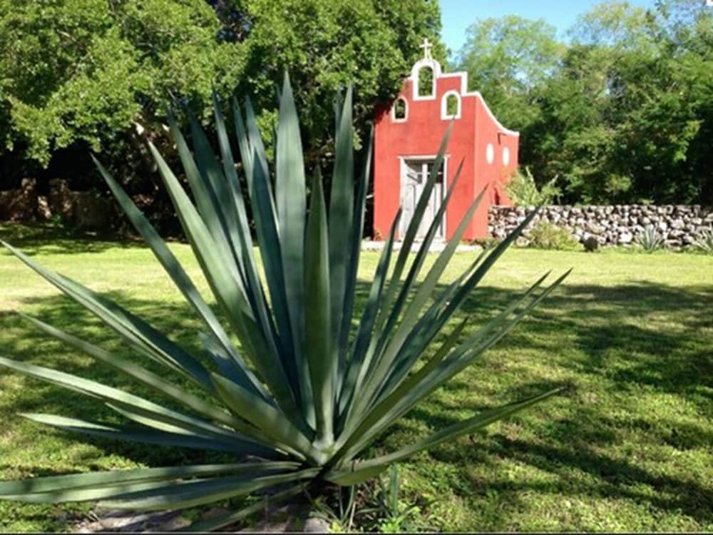 Hotel Hacienda Ticum 69/77