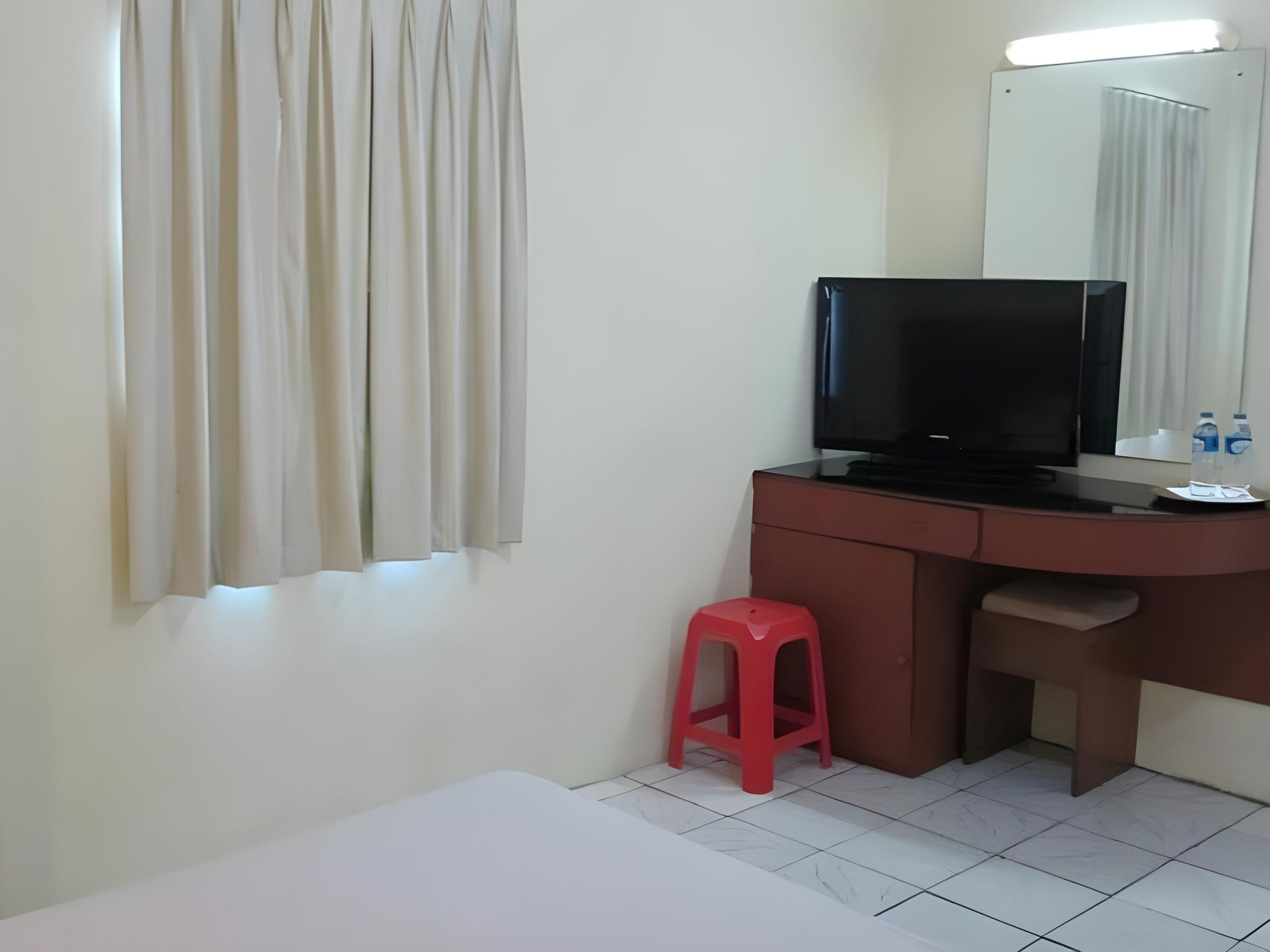 Hotel Lautze Indah 38/44